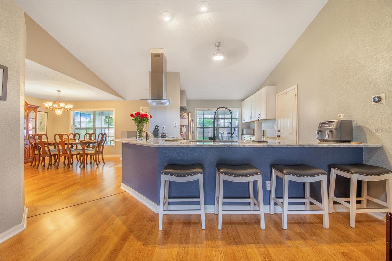 VALENCIA WOOD ESTATES FIRST ADD - Residential