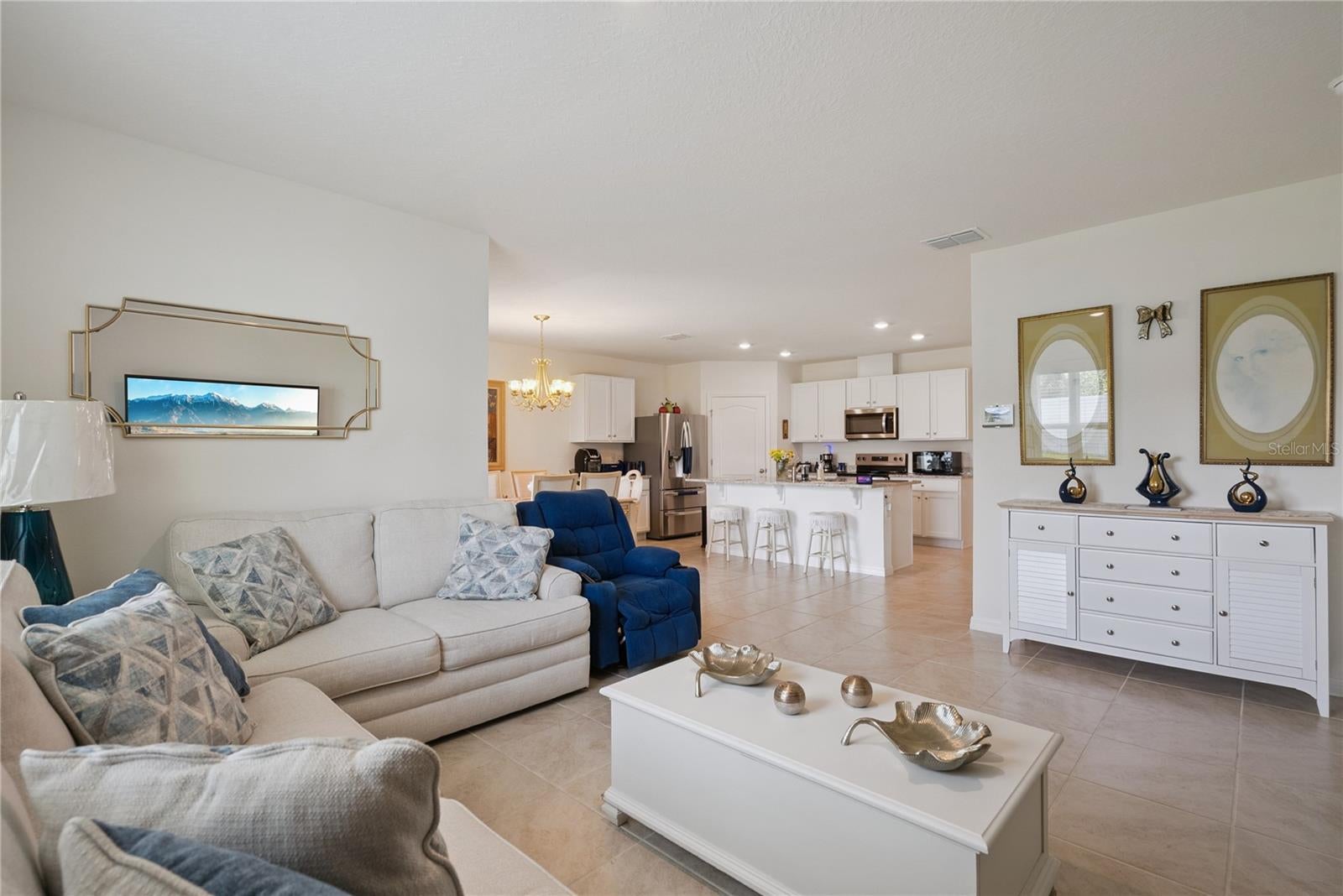 2073 SWANSON DRIVE