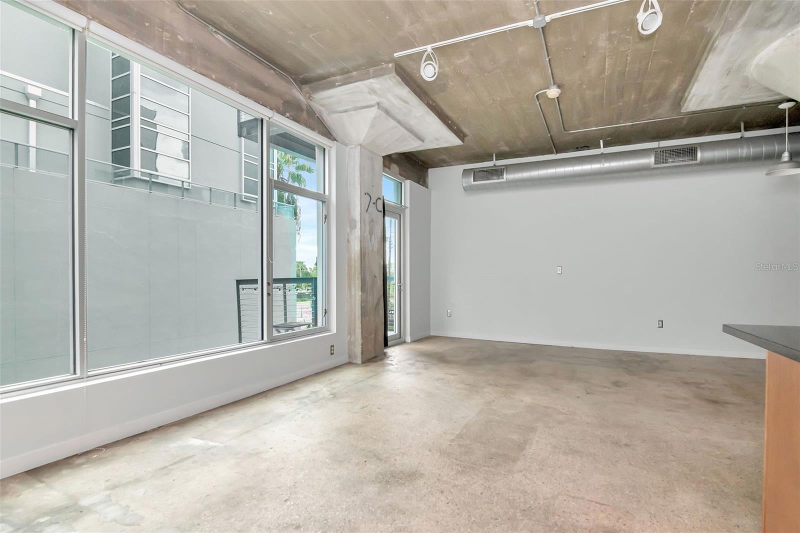 VICTORY LOFTS CONDO - Residential