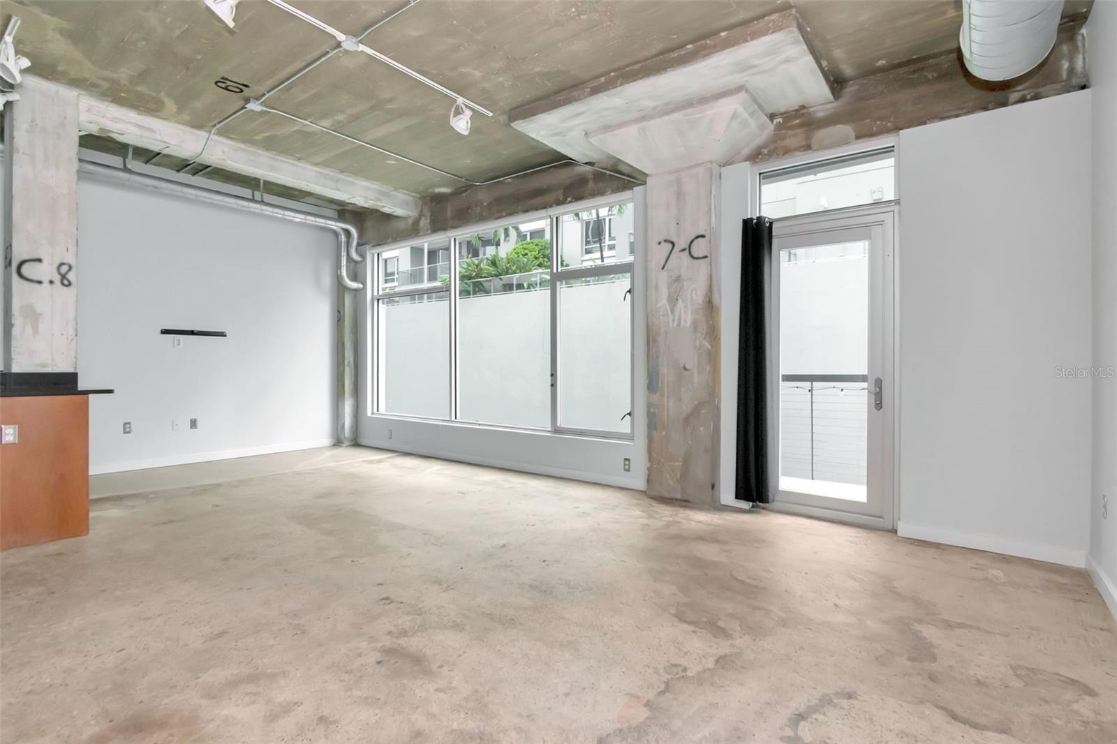 VICTORY LOFTS CONDO - Residential