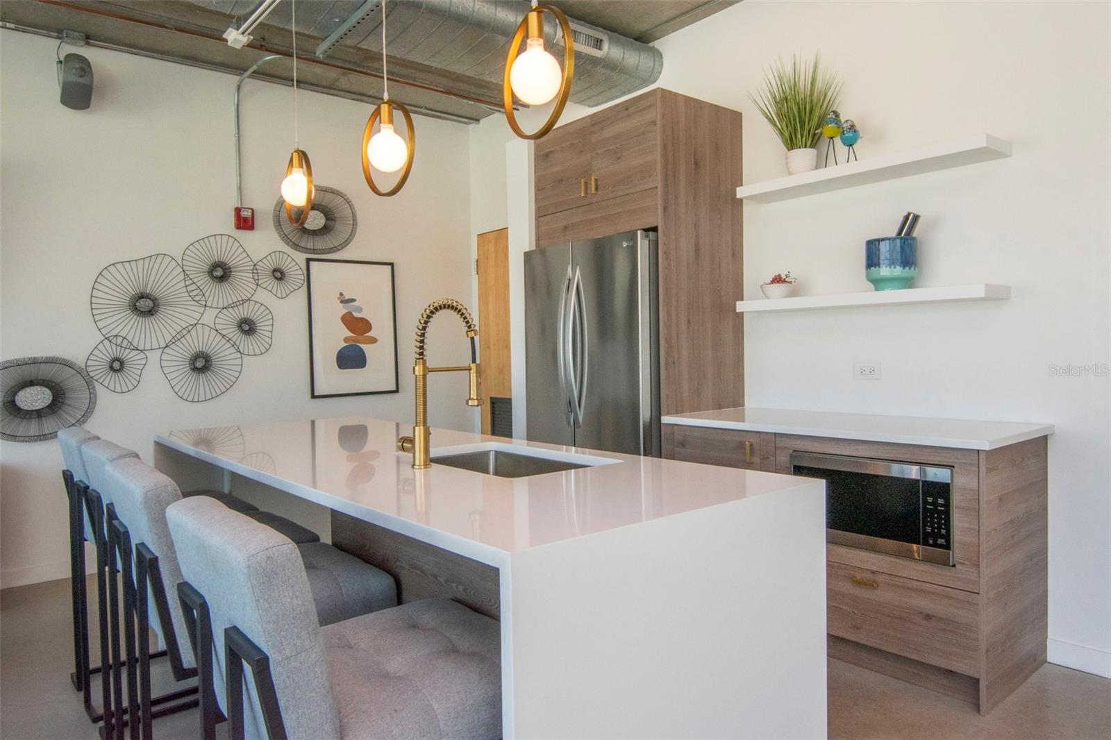 VICTORY LOFTS CONDO - Residential