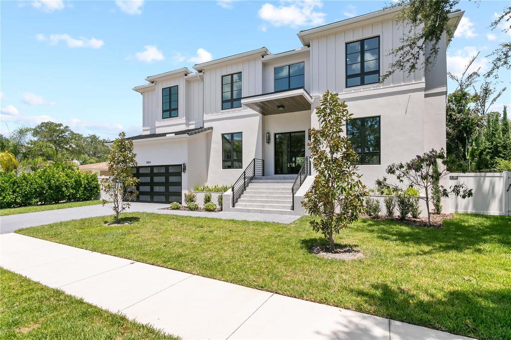 Photo of 5003 W Poe Avenue, Tampa, FL 33629 (MLS # TB8532664)