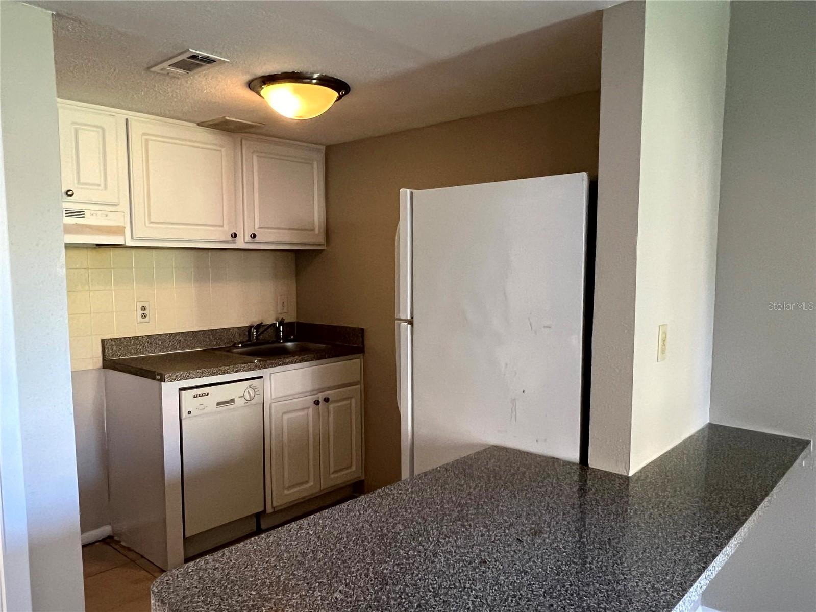 WATERSIDE AT CRANES ROOST A CONDO COMMUNITY - Residential Lease