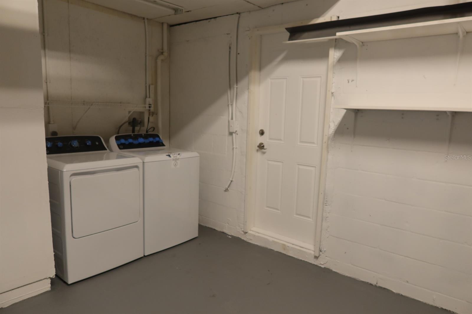 BAY PARK ESTATES - Residential