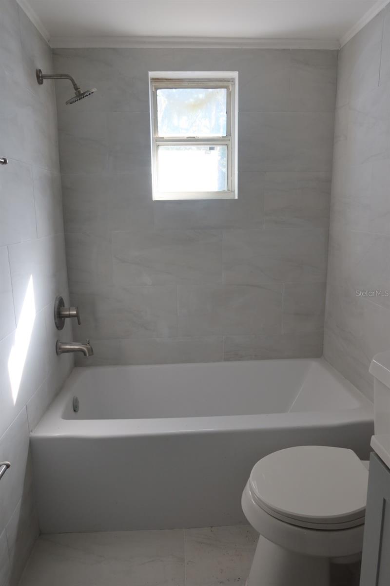 BAY PARK ESTATES - Residential