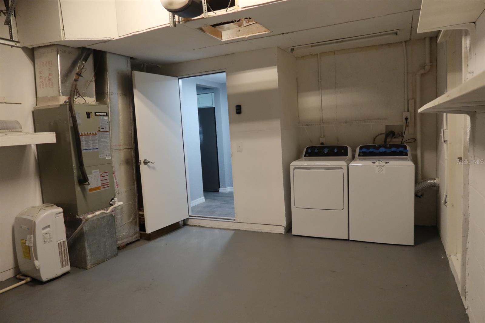 BAY PARK ESTATES - Residential