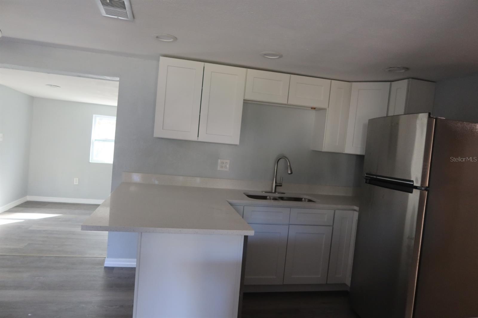 BAY PARK ESTATES - Residential