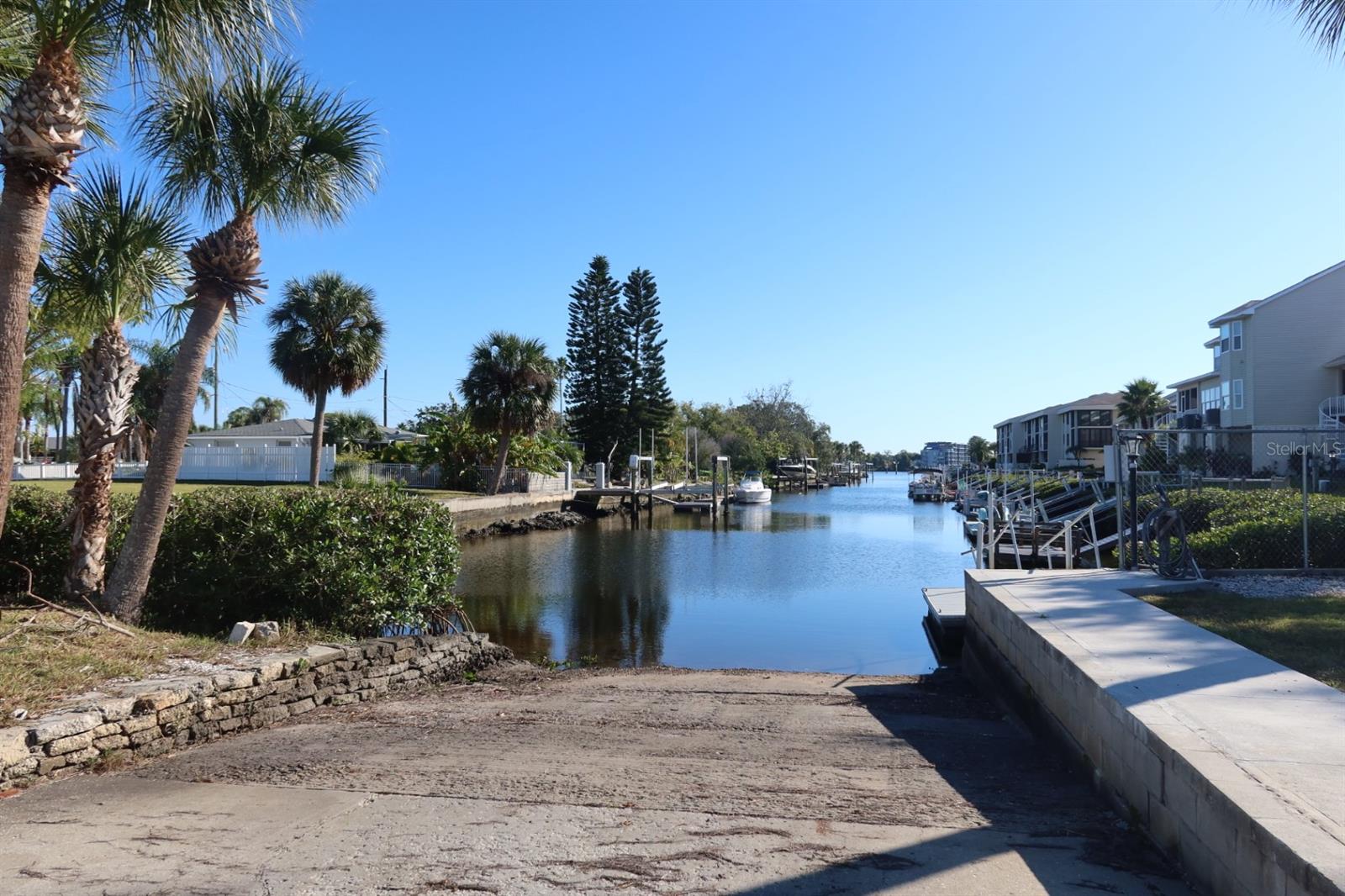 BAY PARK ESTATES - Residential