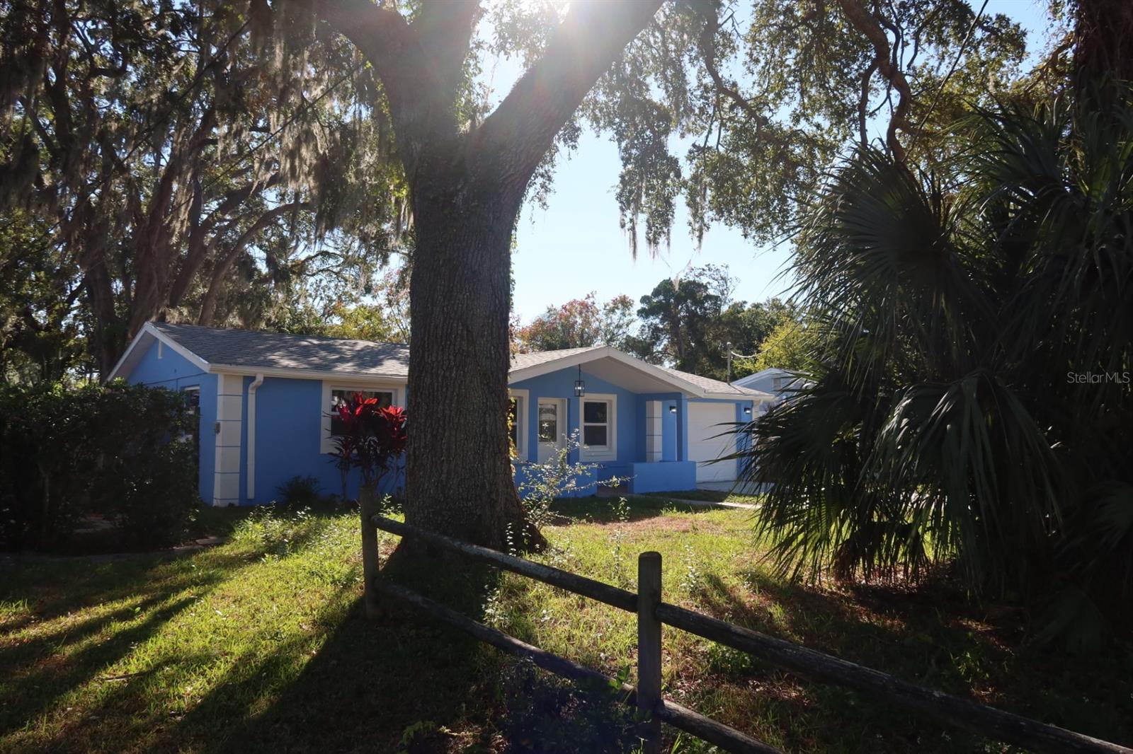 BAY PARK ESTATES - Residential