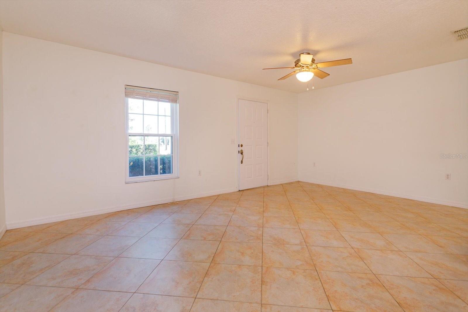 CHARLES TOWNE - Residential