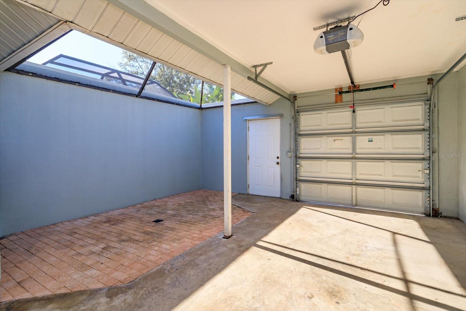 CHARLES TOWNE - Residential