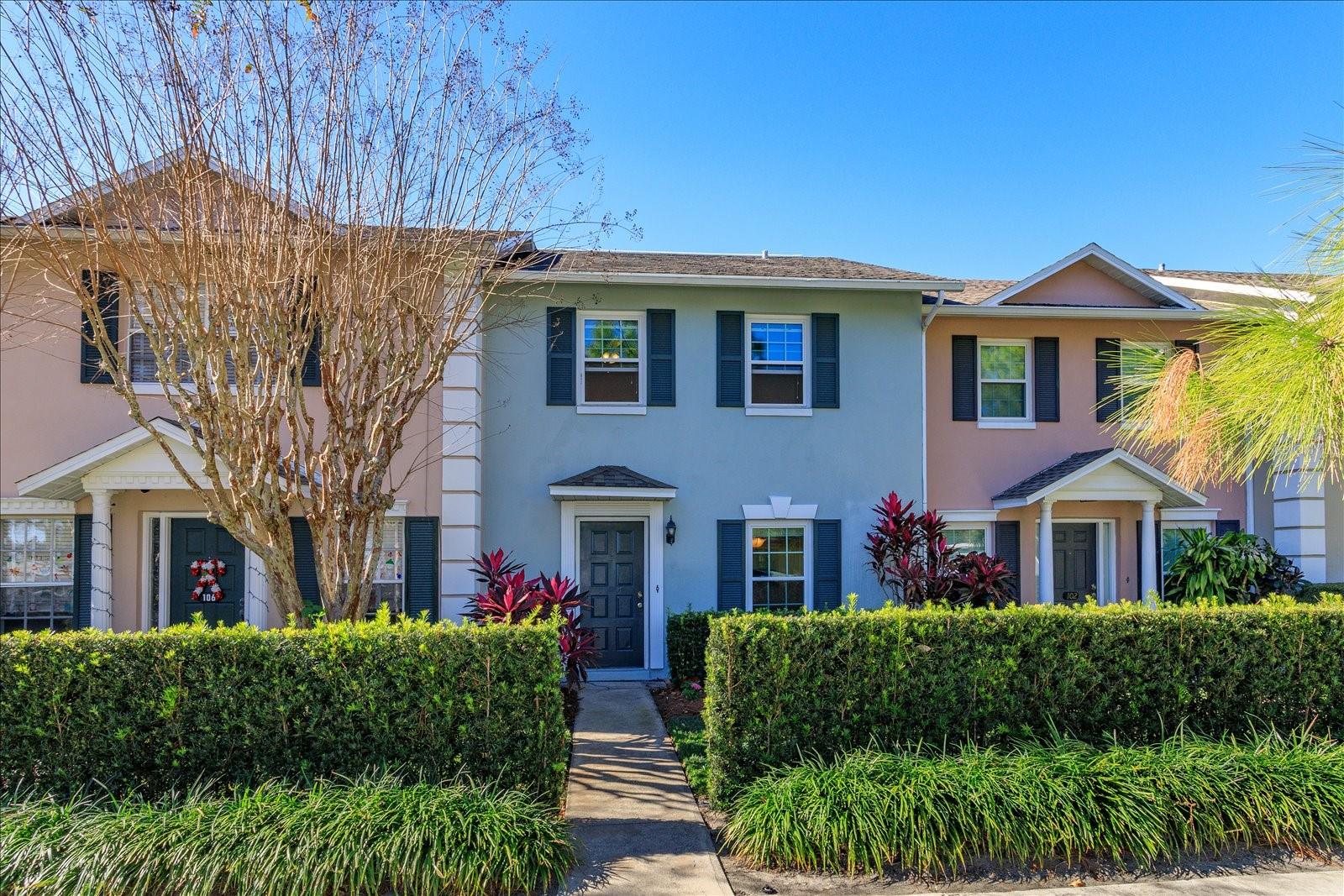 CHARLES TOWNE - Residential