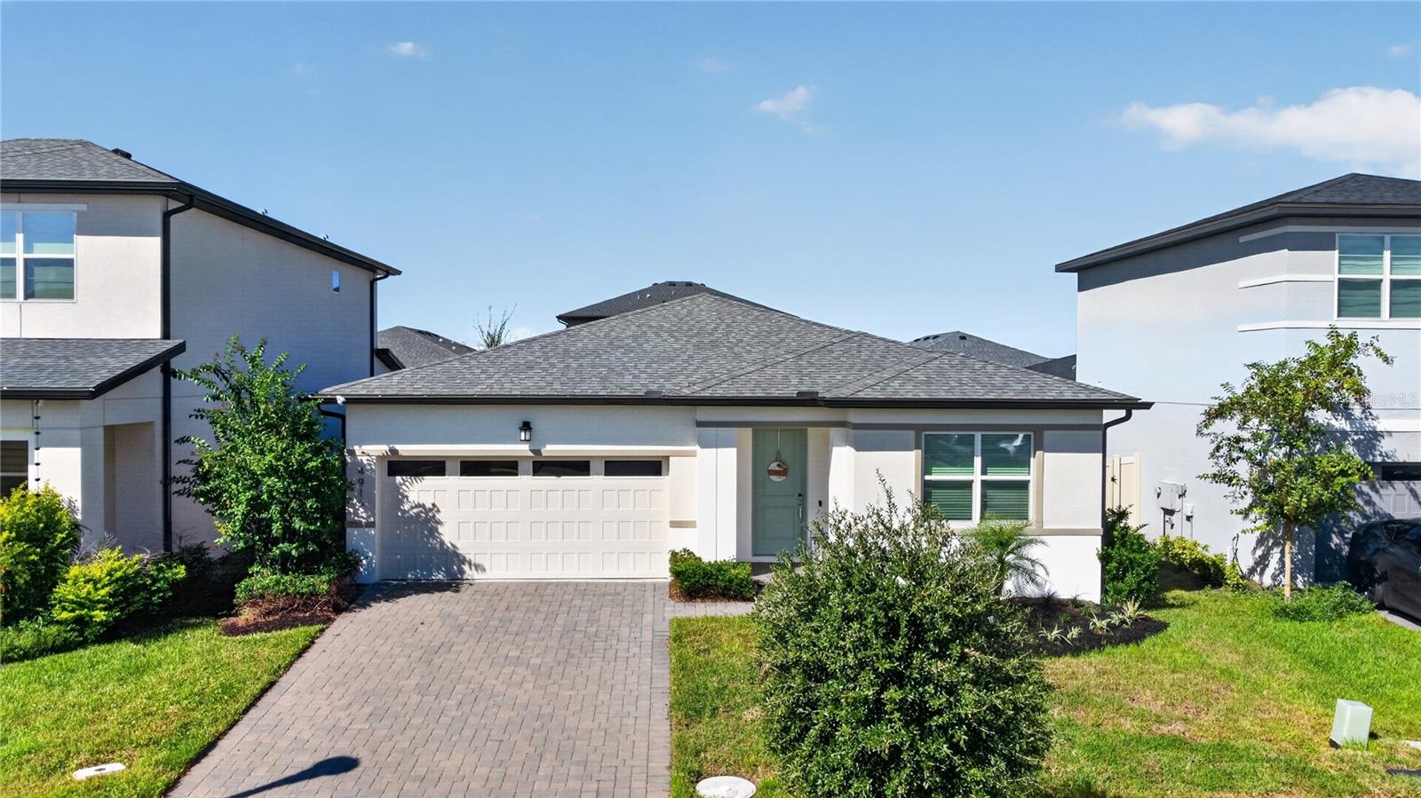 4916 SHADY PINES DRIVE
