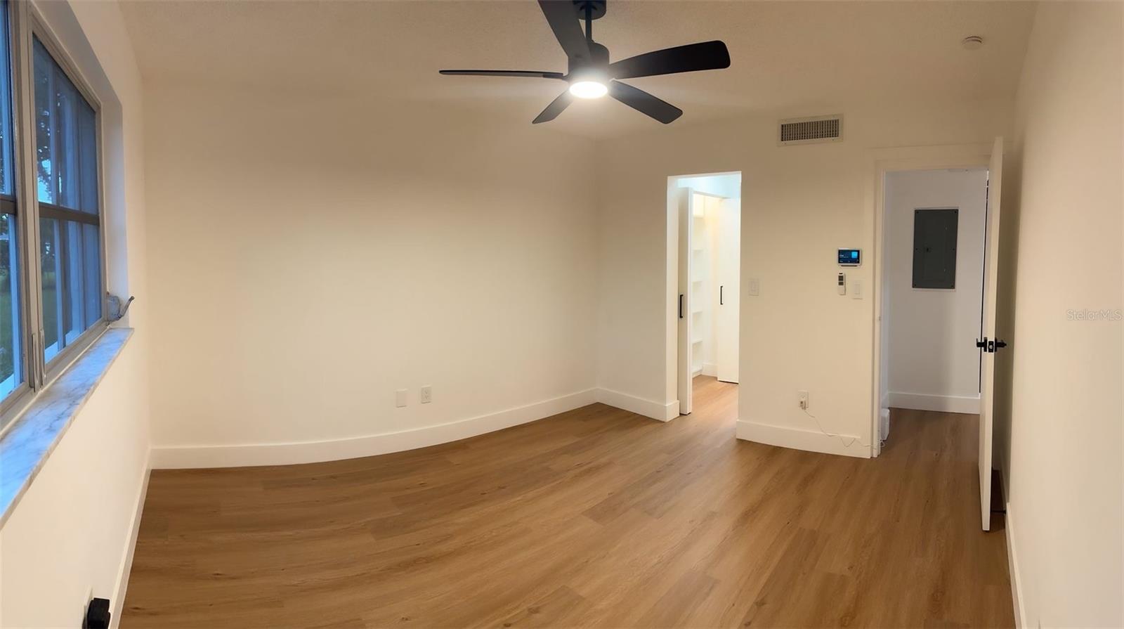 PINELOCH LAKE APTS - Residential