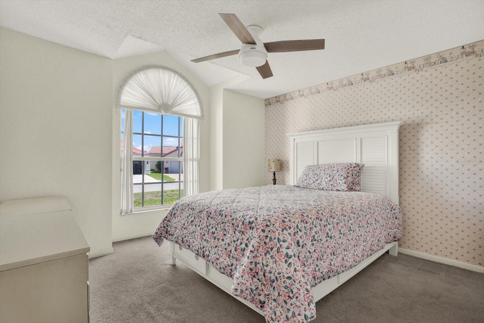 GLEN LAKES - Residential