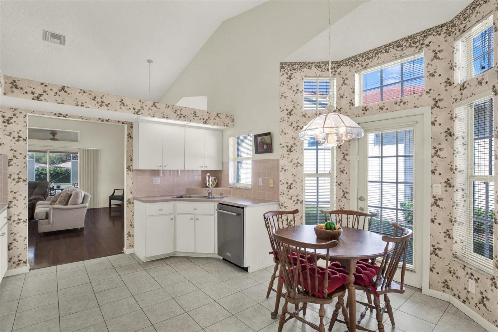 GLEN LAKES - Residential