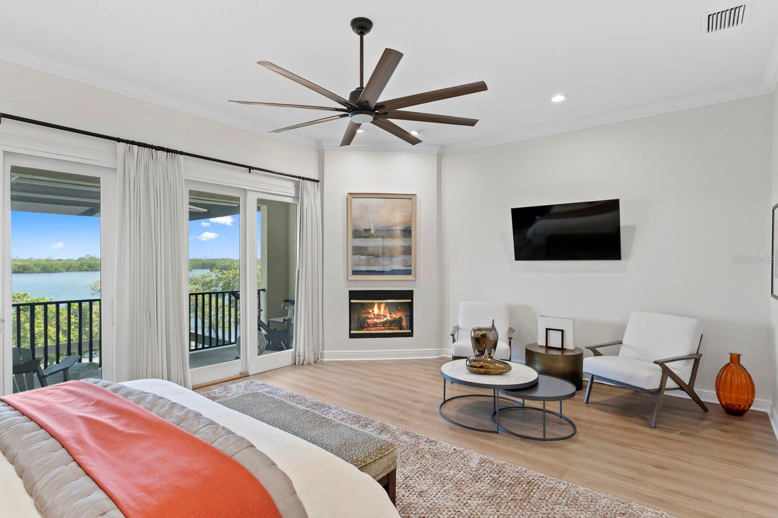 VENETIAN BAY - Residential