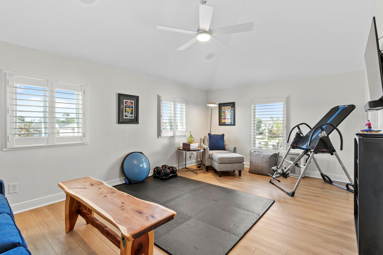 VENETIAN BAY - Residential