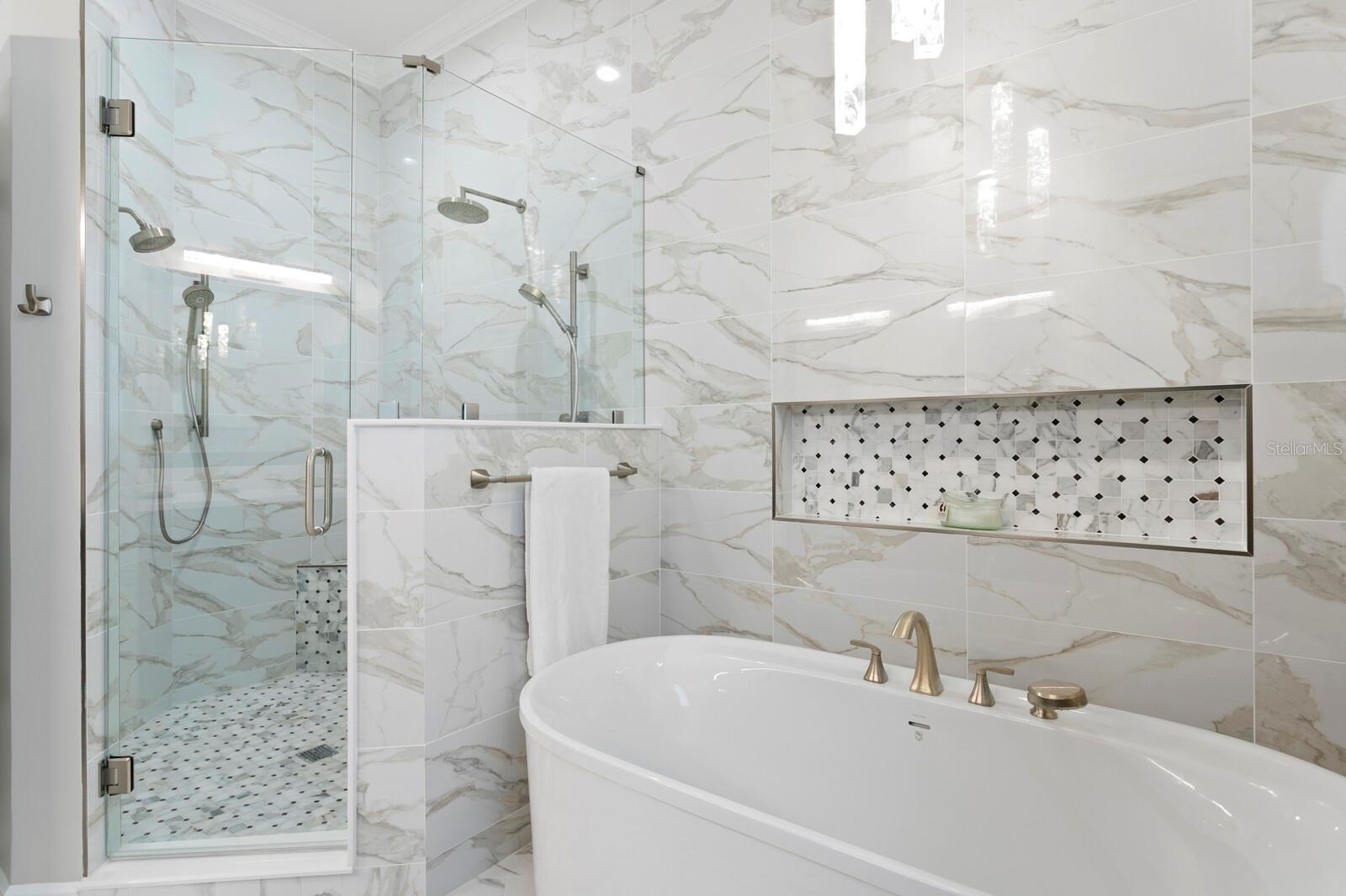 VENETIAN BAY - Residential