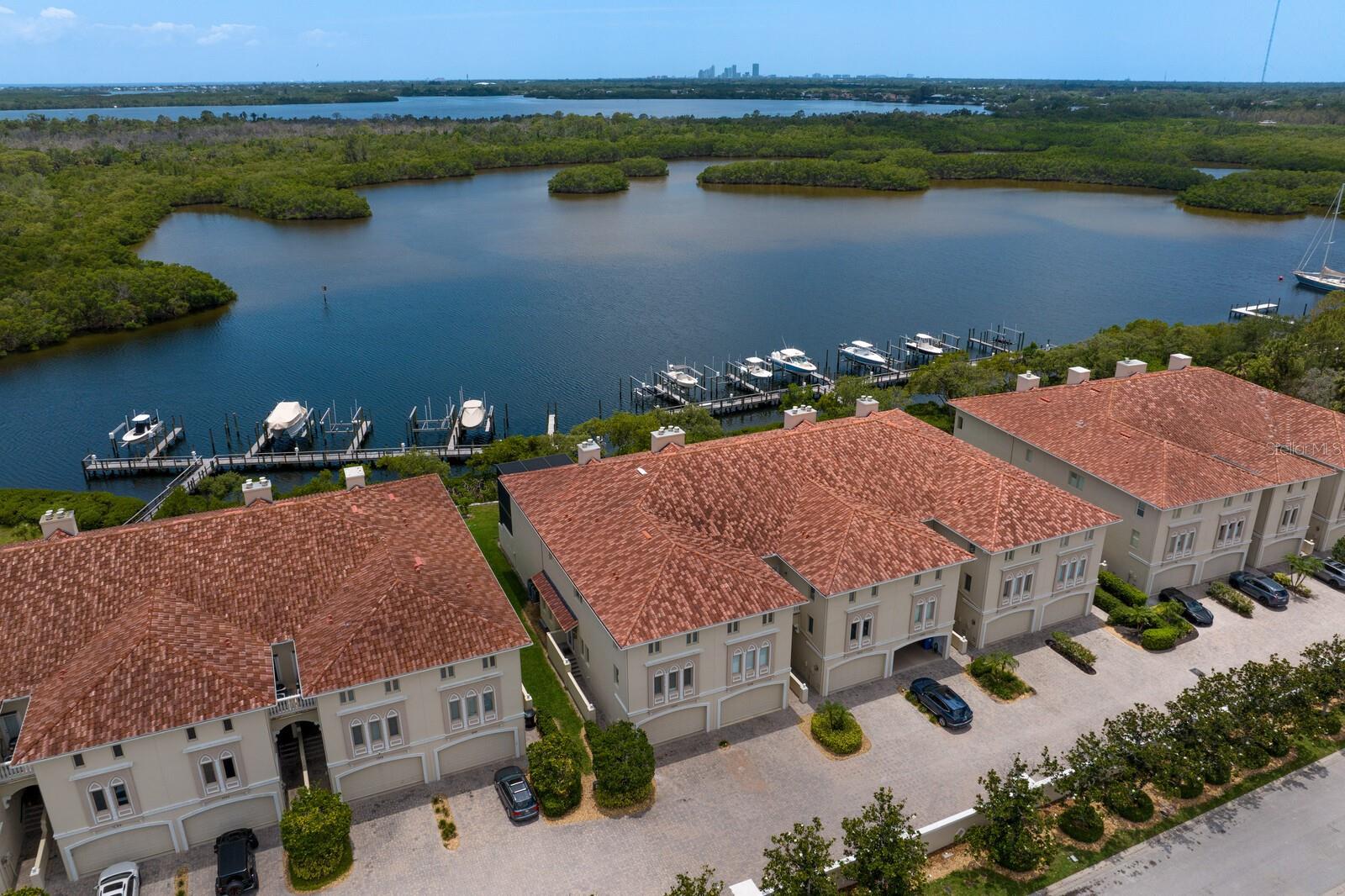 VENETIAN BAY - Residential