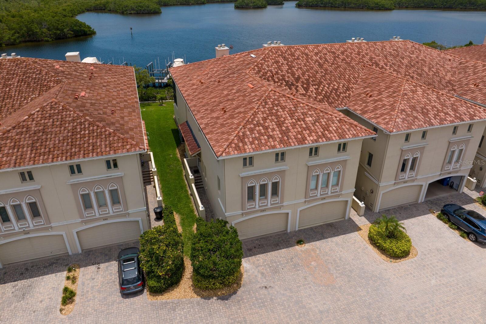 VENETIAN BAY - Residential