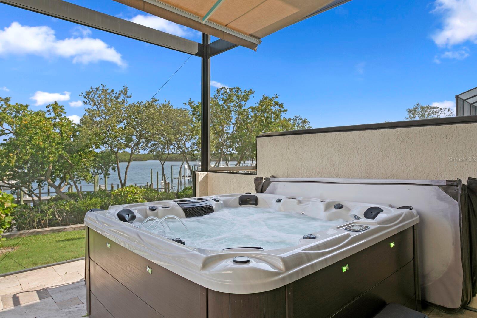 VENETIAN BAY - Residential