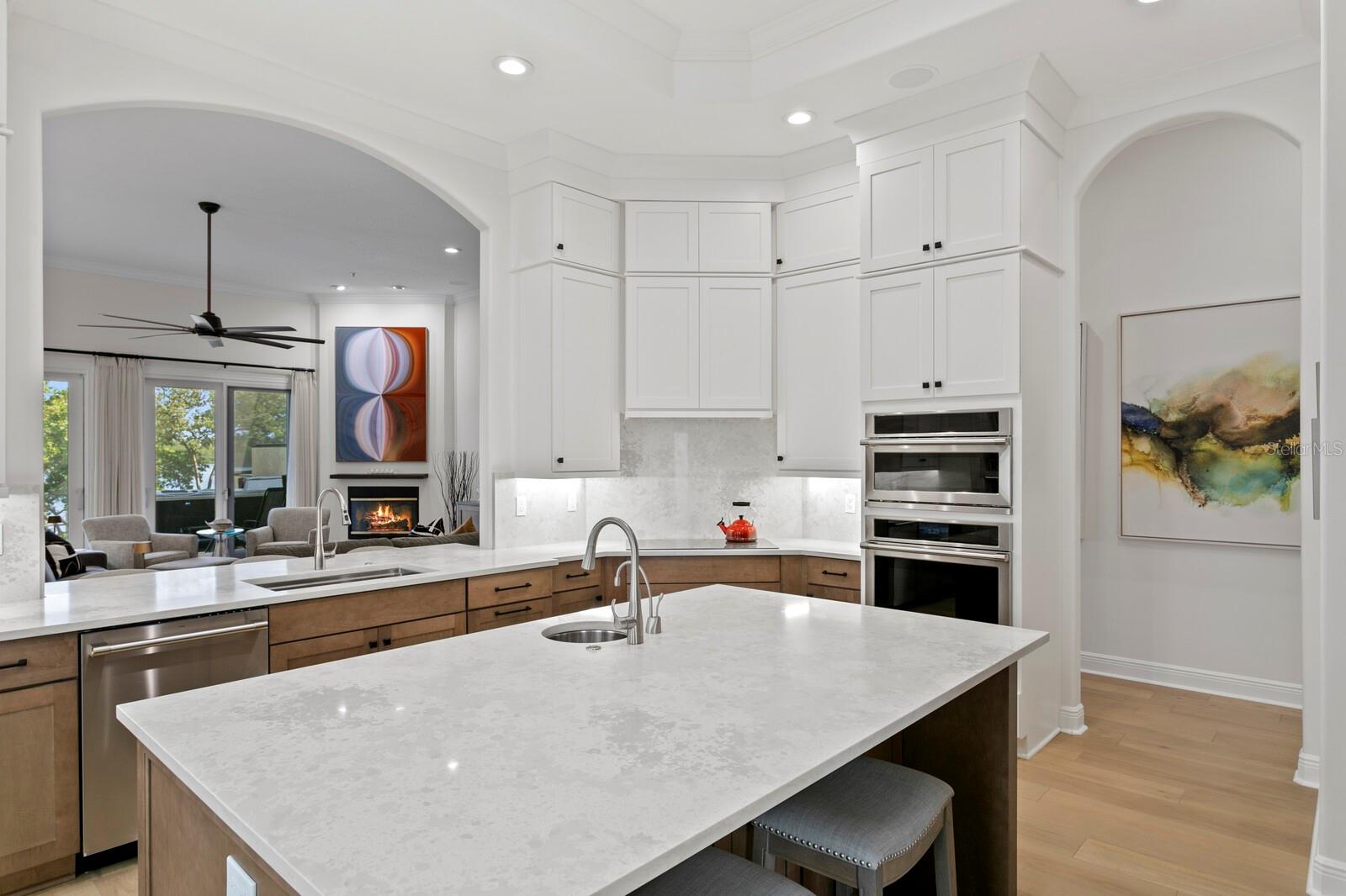 VENETIAN BAY - Residential