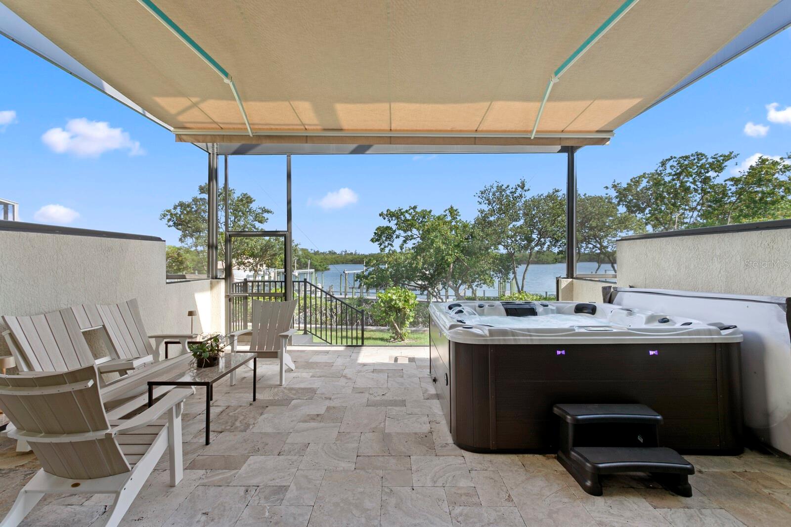 VENETIAN BAY - Residential