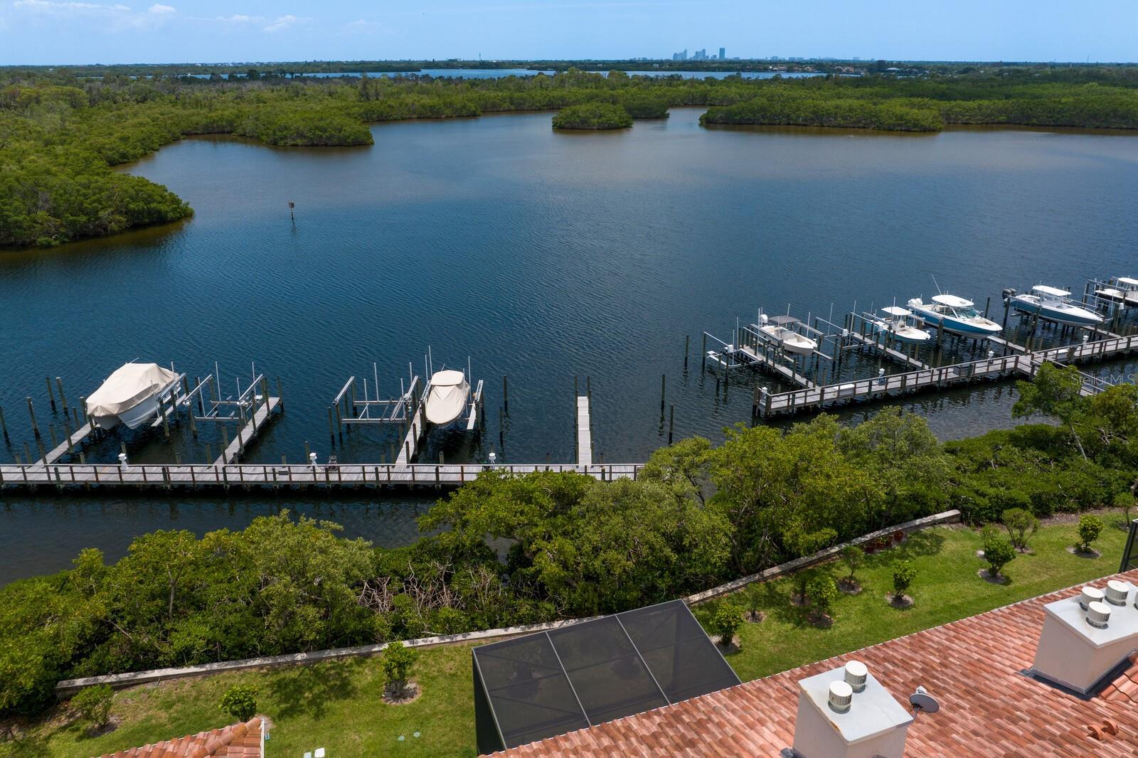 VENETIAN BAY - Residential