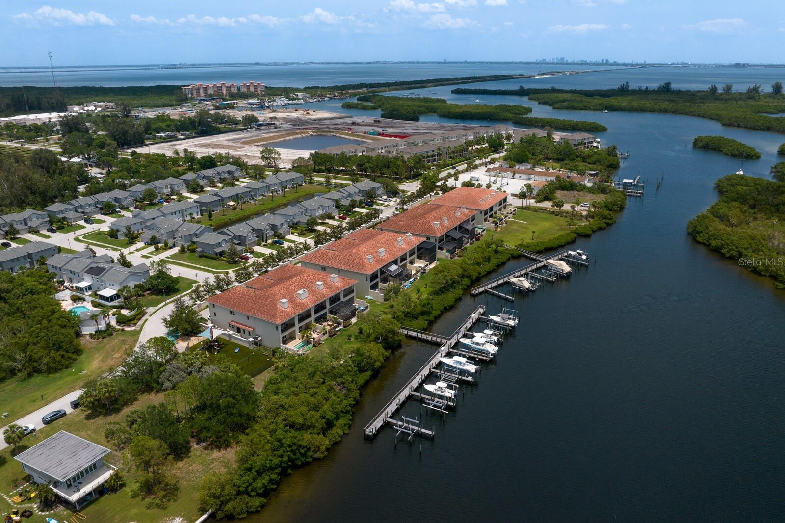 VENETIAN BAY - Residential
