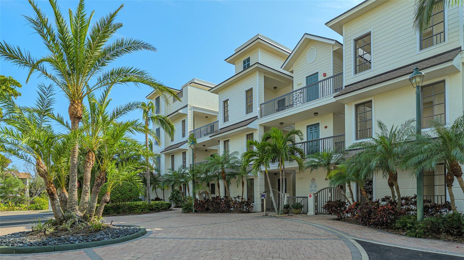 888 S ORANGE AVENUE 3D