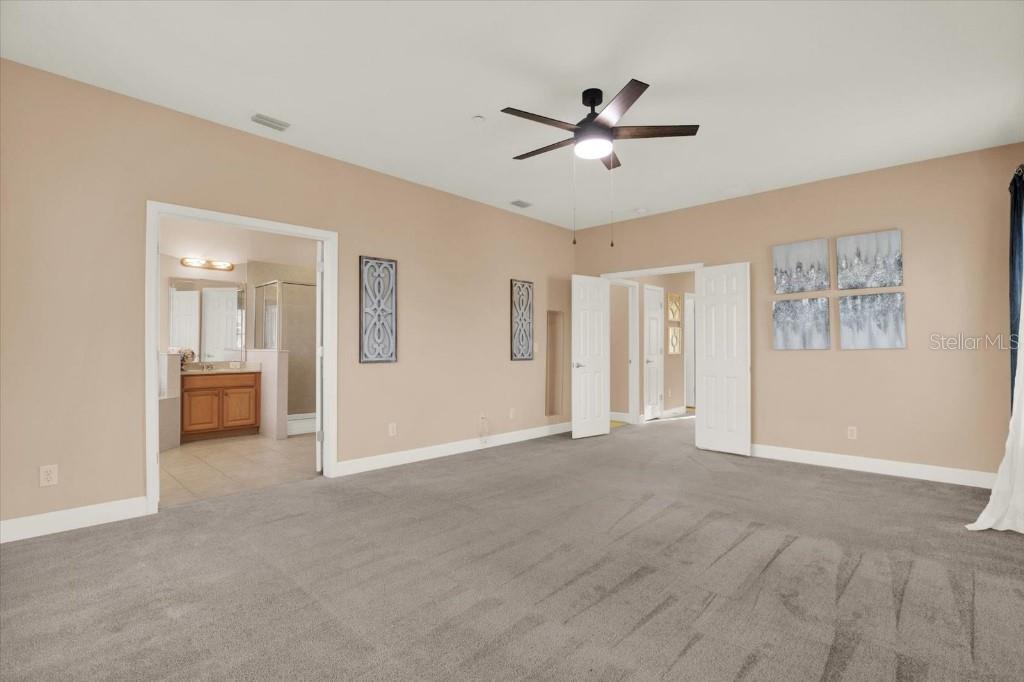 SEMINOLE ISLE TWNHMS - Residential