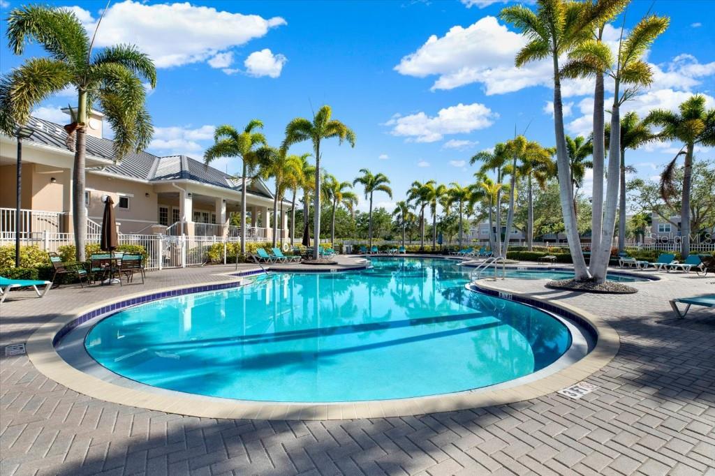 SEMINOLE ISLE TWNHMS - Residential