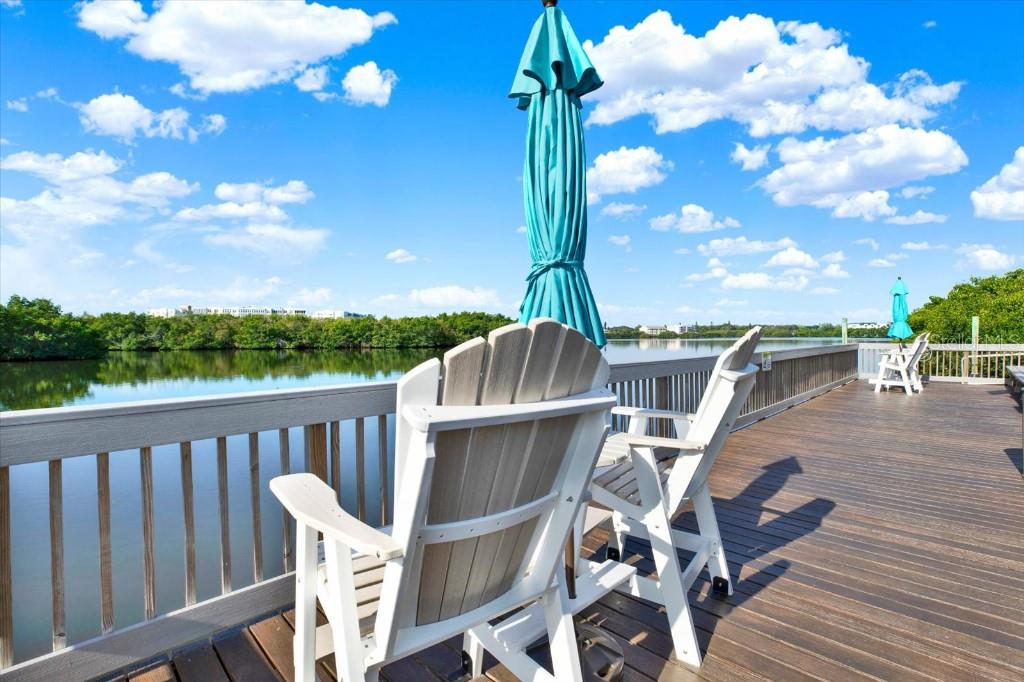 SEMINOLE ISLE TWNHMS - Residential