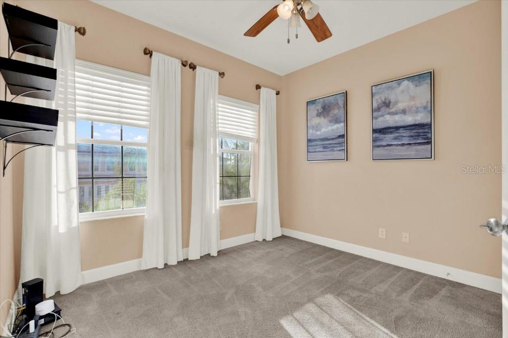 SEMINOLE ISLE TWNHMS - Residential