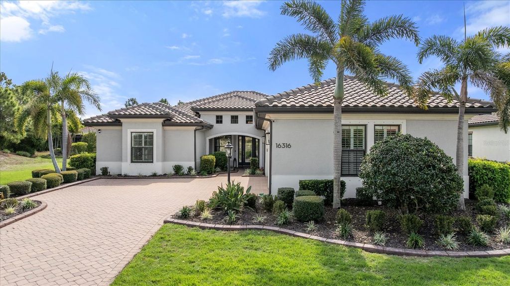 Photo of 16316 Castle Park Terrace, Lakewood Ranch, FL 34202 (MLS # A4685453)