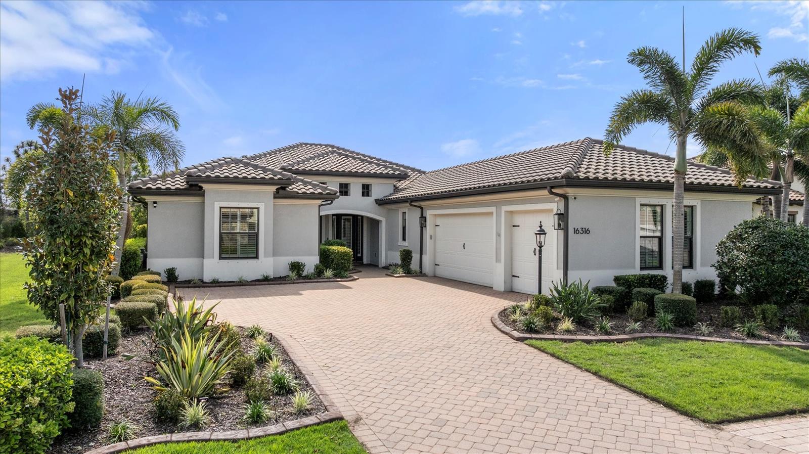 COUNTRY CLUB EAST AT LAKEWOOD RANCH - Residential