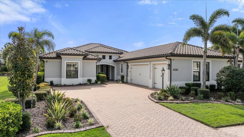 Photo of 16316 Castle Park Terrace, Lakewood Ranch, FL 34202 (MLS # A4685453)