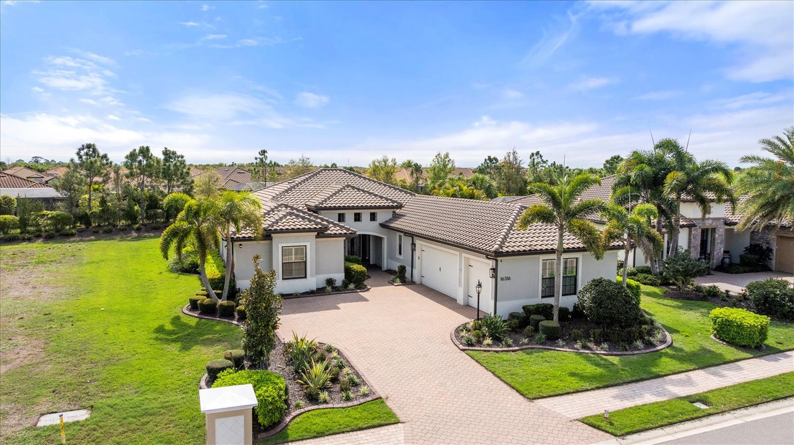 COUNTRY CLUB EAST AT LAKEWOOD RANCH - Residential