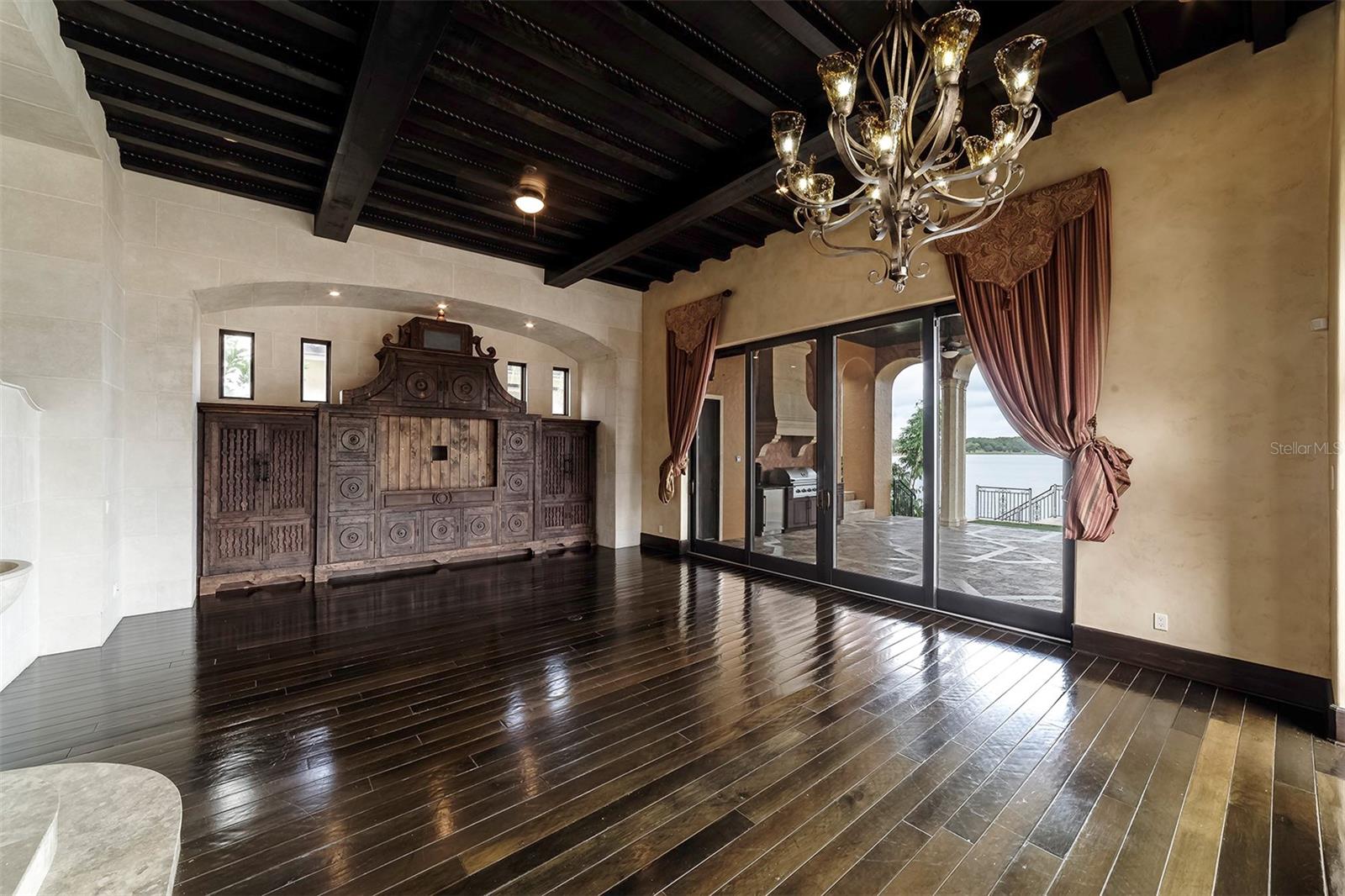 BELLA COLLINA SUB - Residential