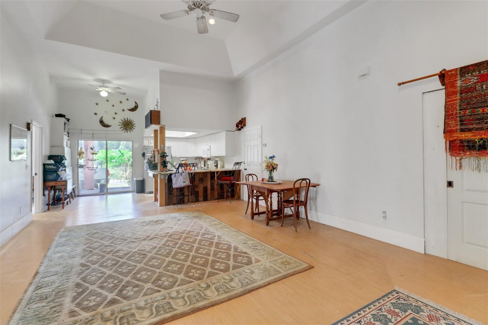 ACREAGE HEADER - Residential