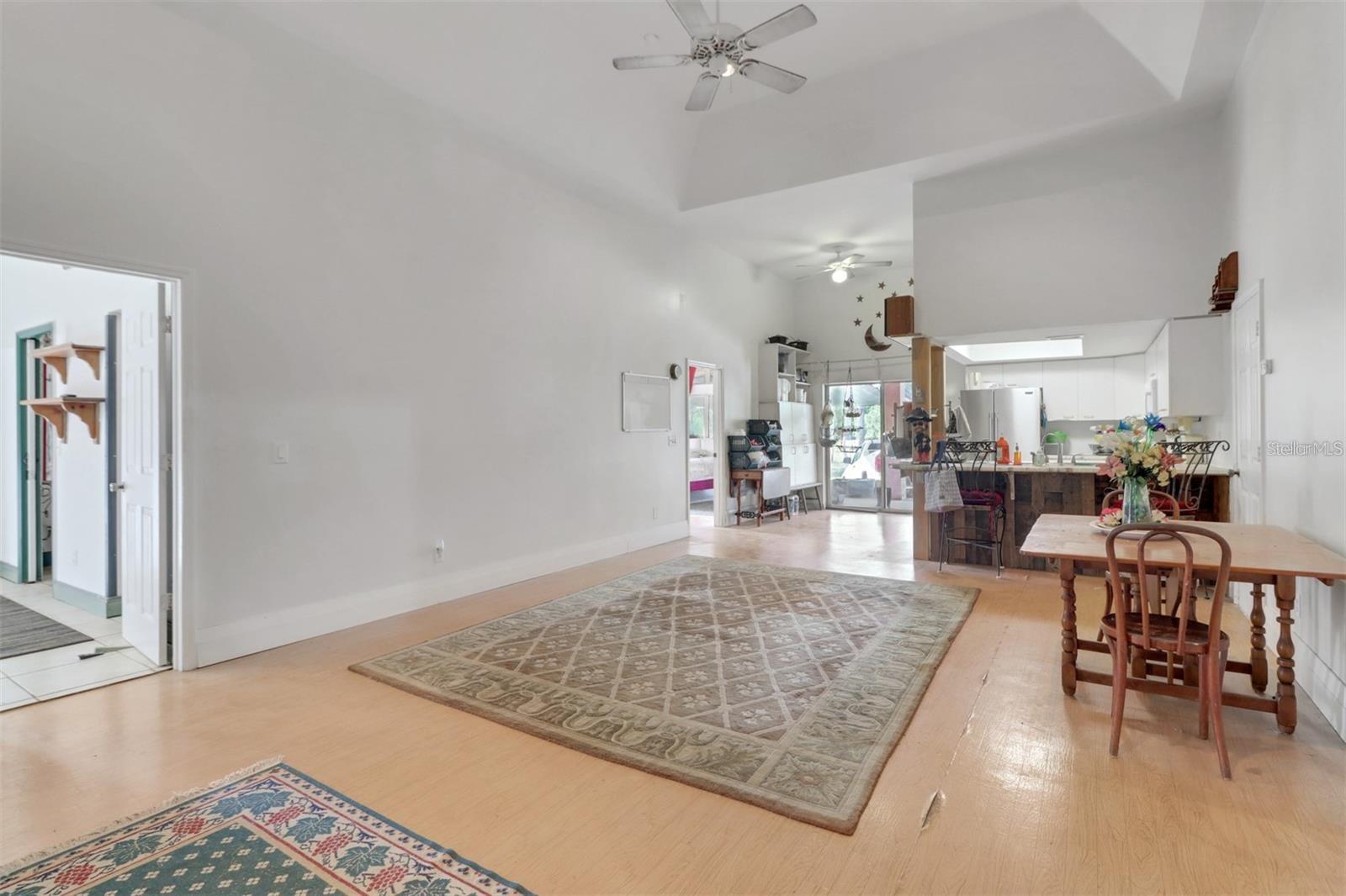 ACREAGE HEADER - Residential