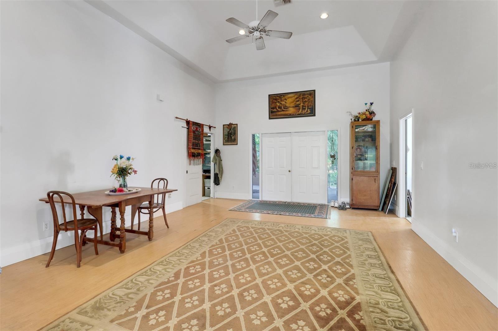 ACREAGE HEADER - Residential