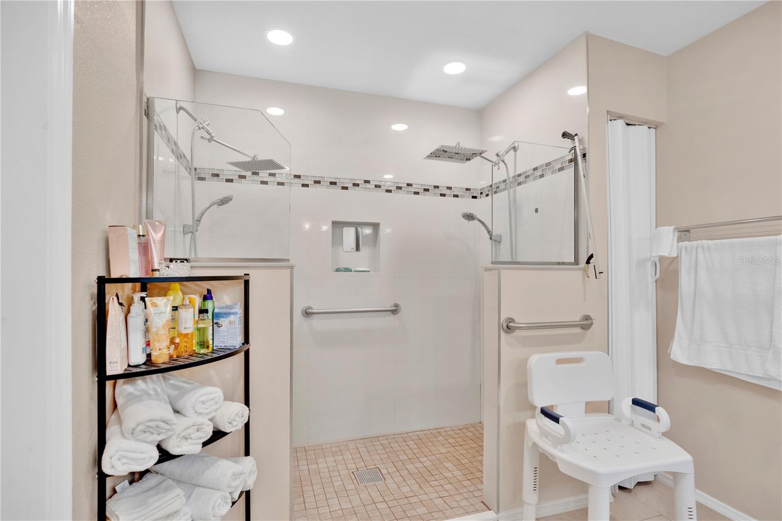 DELTONA LAKES UNIT 05 - Residential