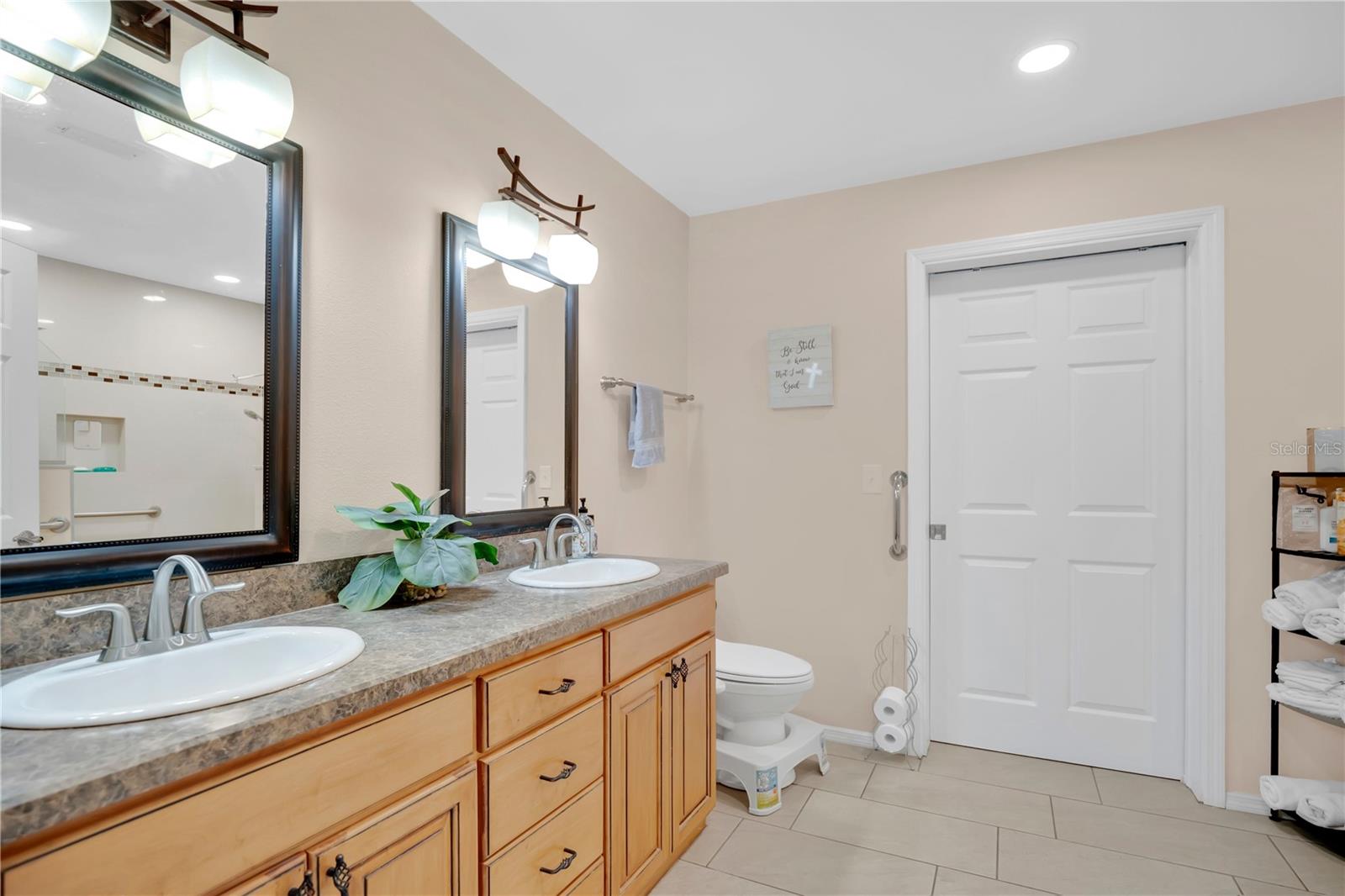 DELTONA LAKES UNIT 05 - Residential
