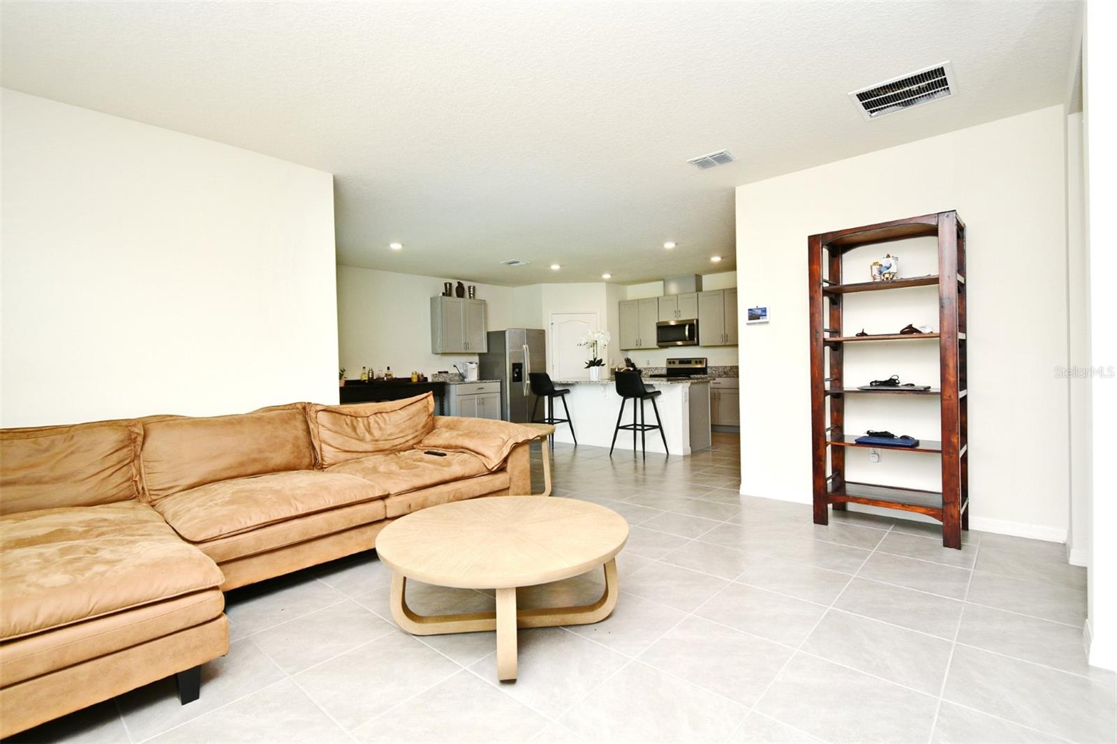 440 BARONESS WAY