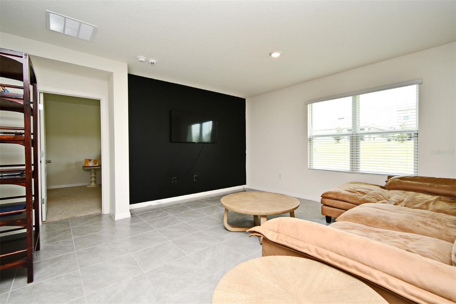 440 BARONESS WAY