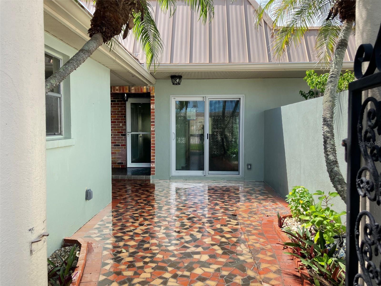 628 BOCA CIEGA POINT BOULEVARD S