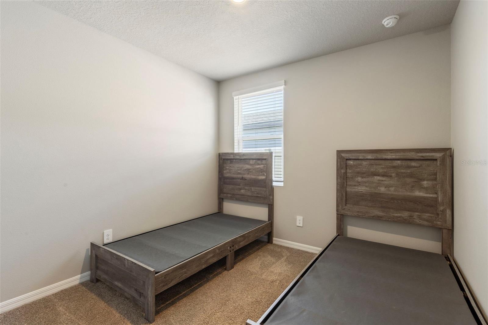 PARK EAST - Residential