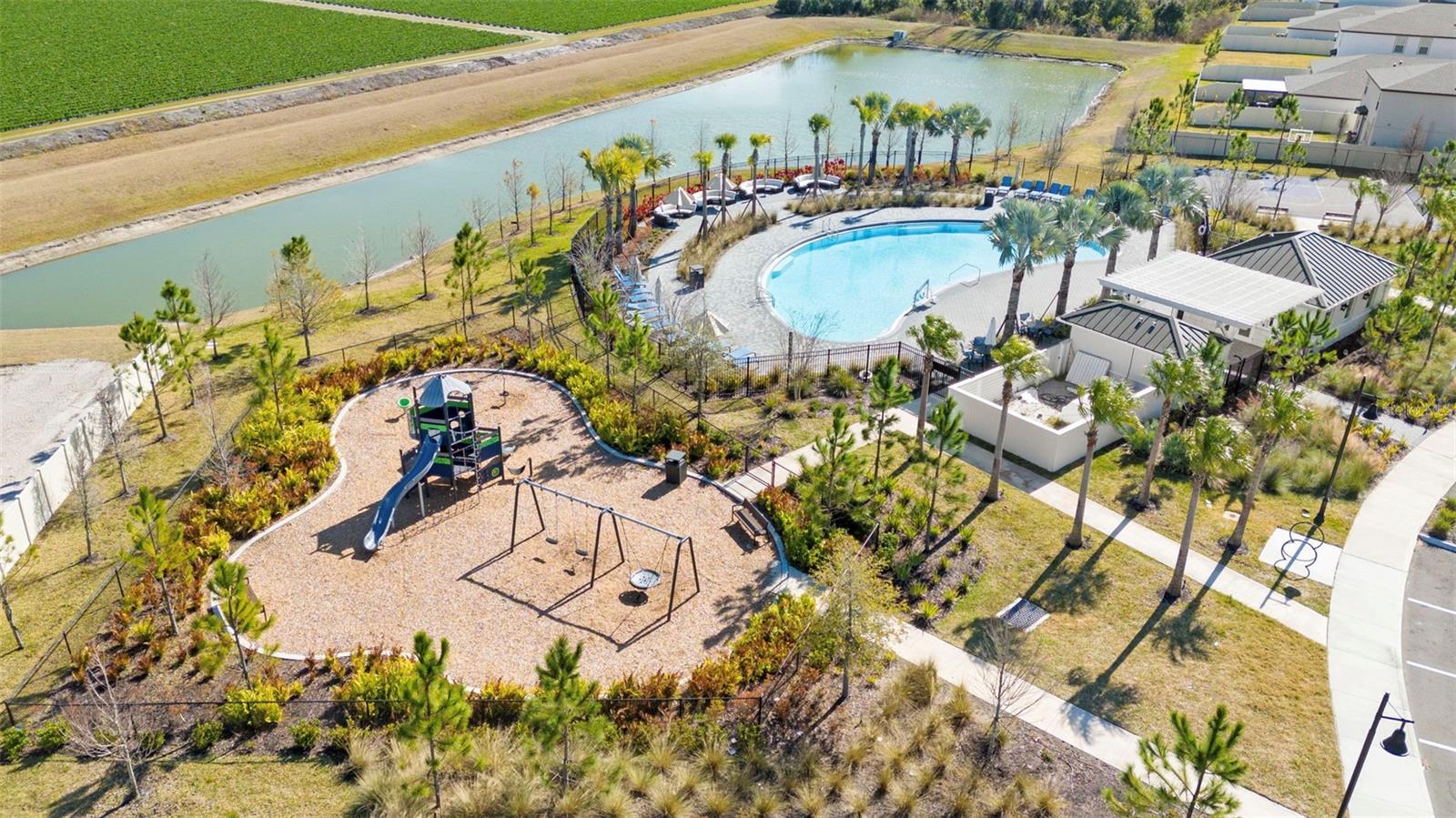 PARK EAST - Residential